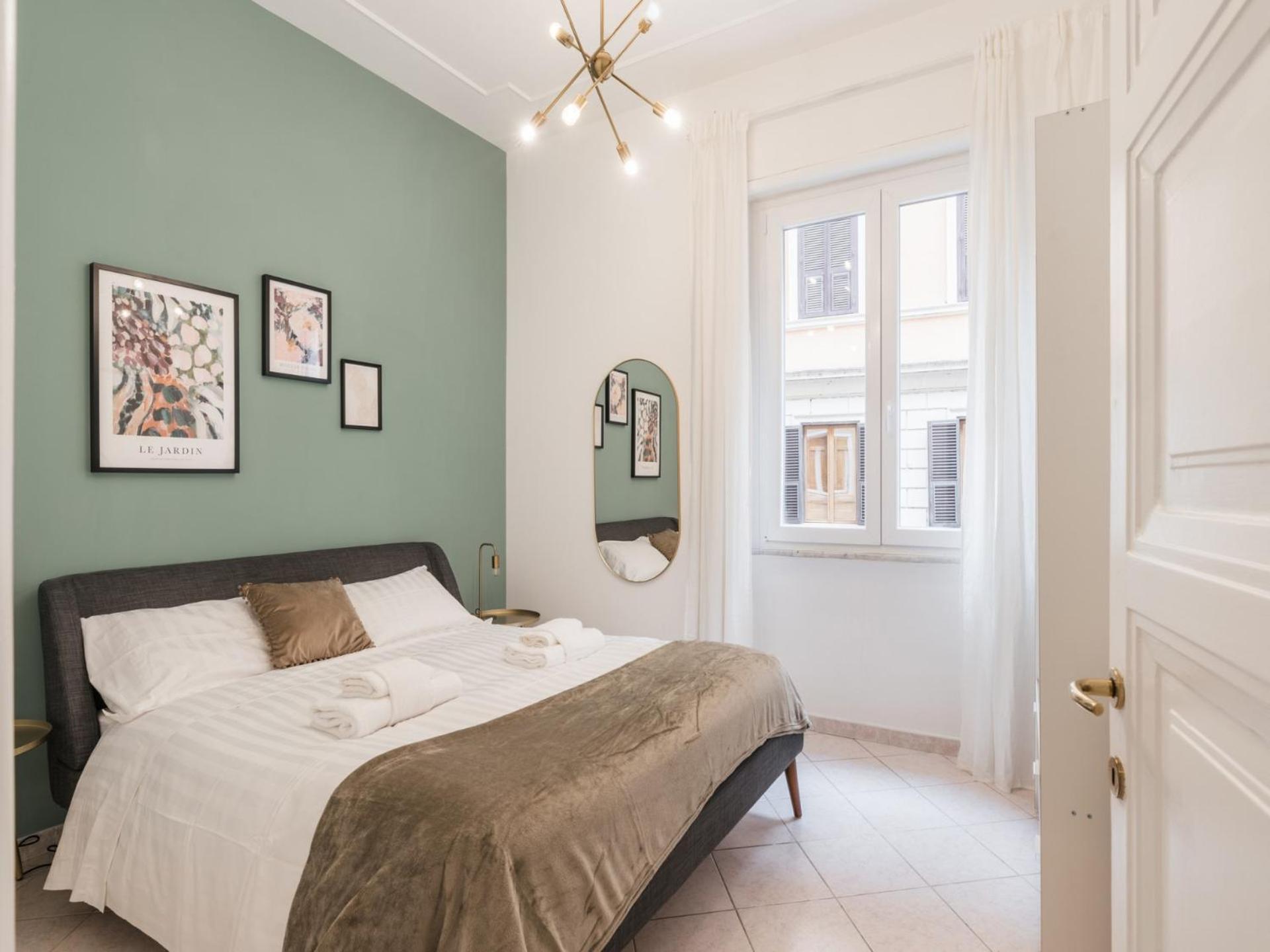 The Rent - Bright Three-bedroom Along The Tiber River