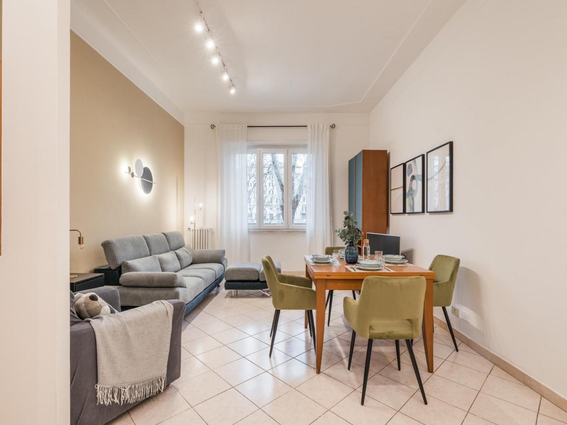 Apartment The Rent - Bright Three-bedroom Along The Tiber River *